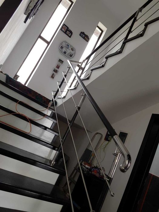 Balustrade de inox cu lemn