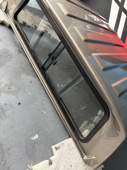 Benă hardtop Amarok 2023-2025