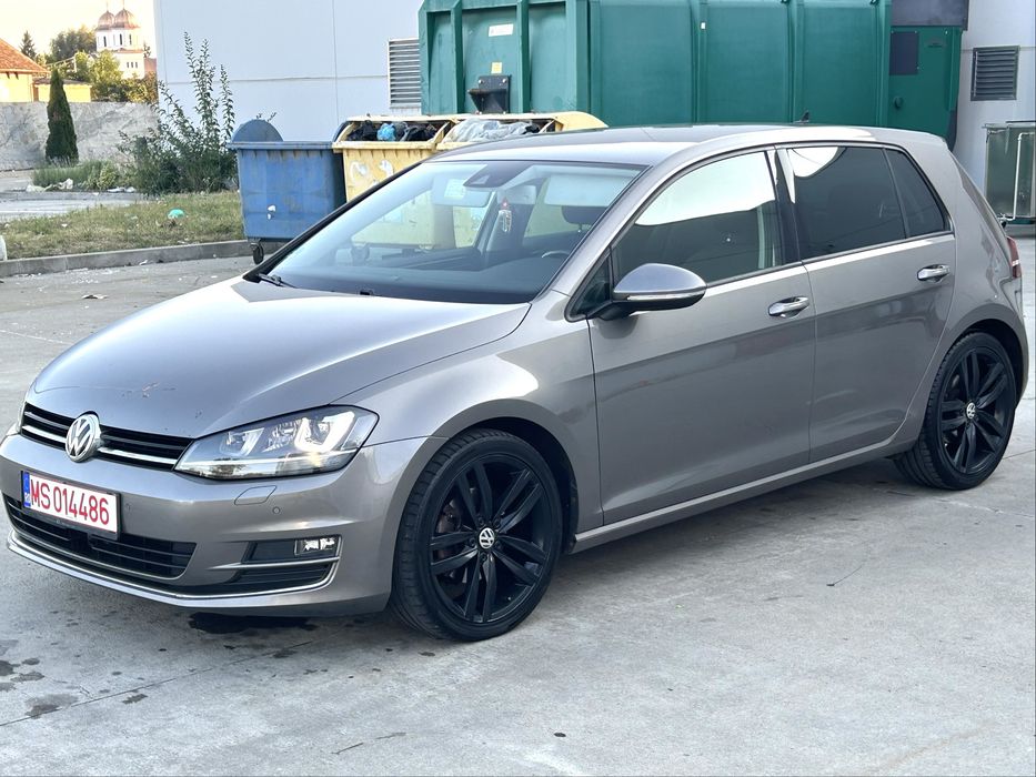 VW Golf 7 Highline, 2.0 TDI 150 CP, Xenon Adaptiv/Leduri/ACC Distronic/Lane+Front Assist/Navi Mare/Germania