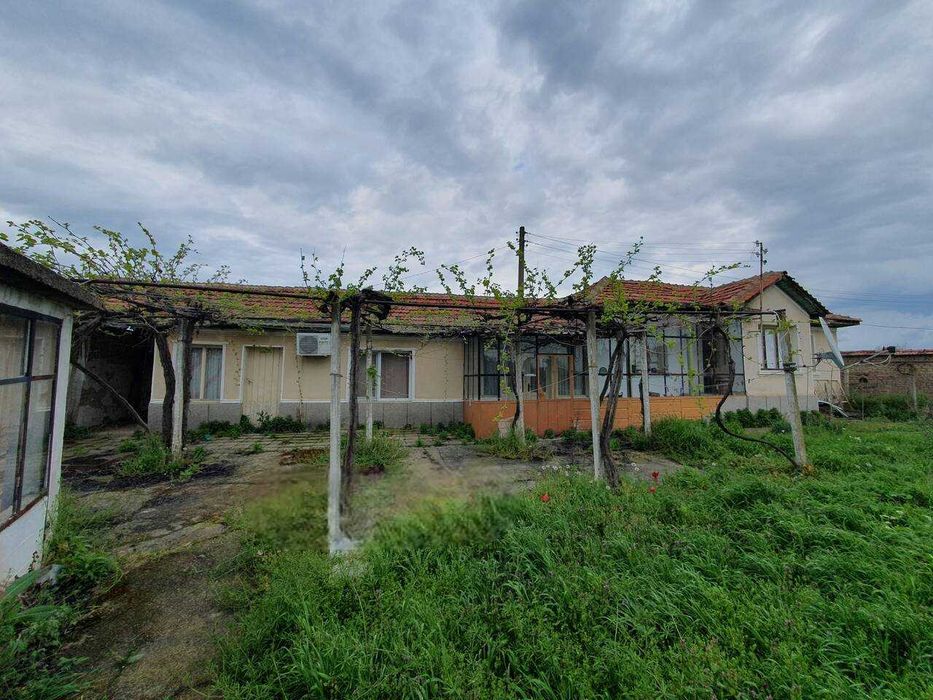 Продава се Къща в Пловдив, Тракия - 55 кв.м за 390 €/кв.м - Снимка #1
