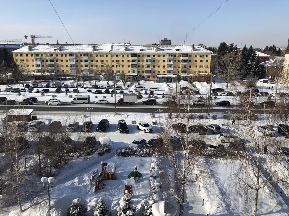 Продам 5- комнатную квартиру.