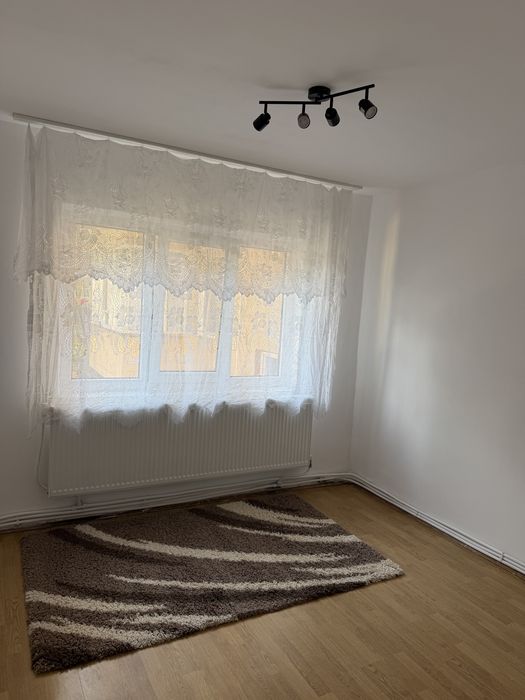 De inchiriat | Apartament 2 camere .str Dobrogei - View 3