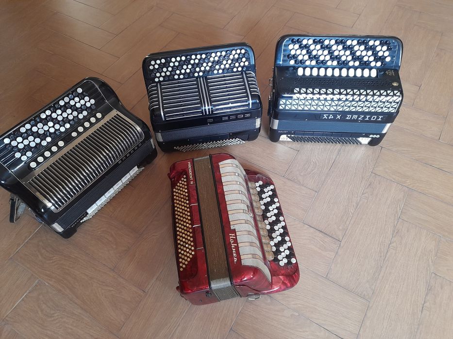 Acordeon/Harmonica Hohner cu butoane Hohner