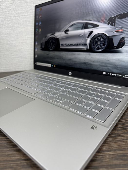 8-Ядерный HP Pavilion-15 Ryzen-3 13th Gen 8gb Ram 256gb SSD 15.6 IPS!