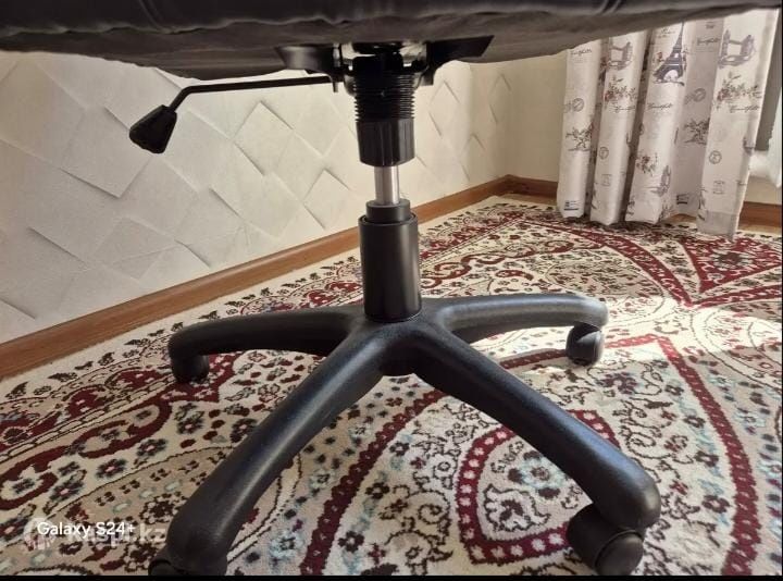 Кресло офисное хорошее