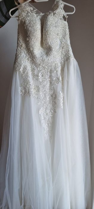 Rochie mireasa nouă