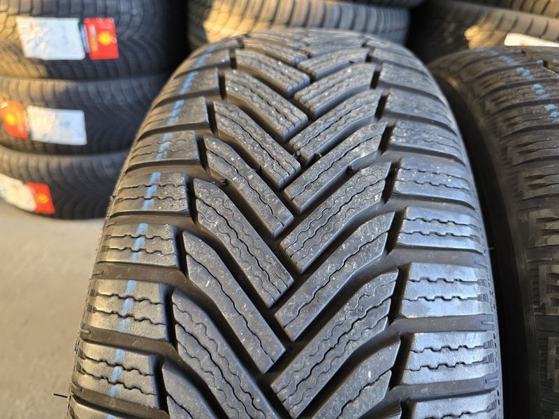 225/55/17 MICHELIN 4бр
