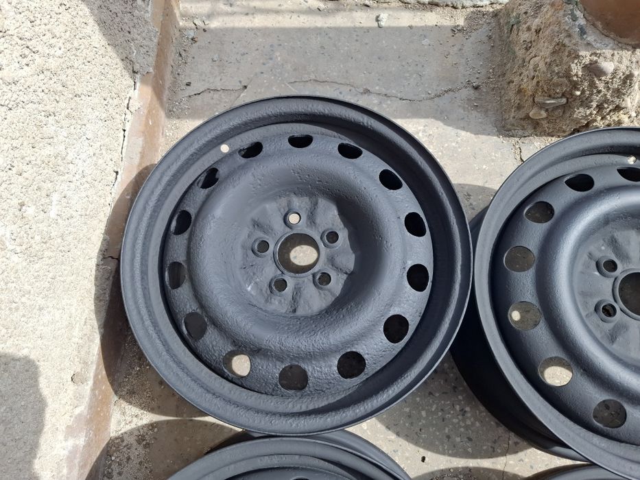 Продавам 4 броя железни джанти 5x100 16 цола 6,5 J *ц.о 56,1 мм