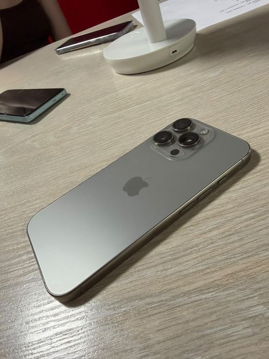 iPhone 16 pro 128gb