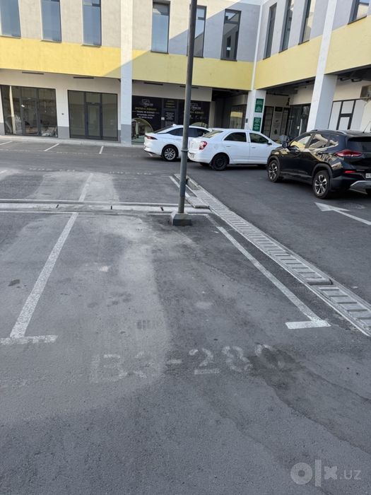 Index bozori dokon sotiladi