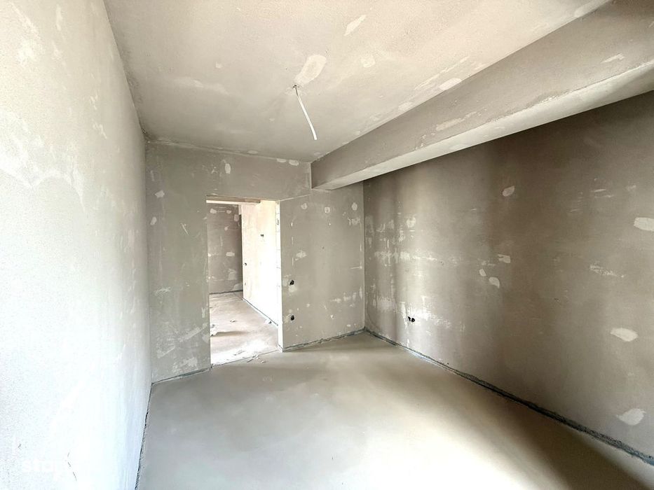 Vans apartament etaj 1, 3 camere in Selimbar — fotografia 3