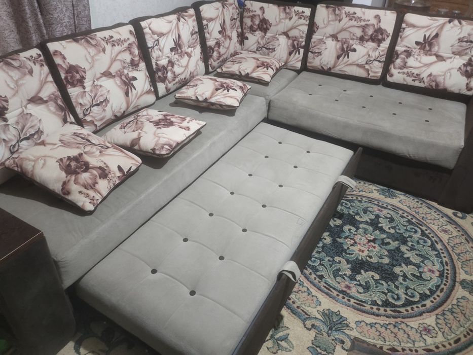 Мягкая мебель для гостинной