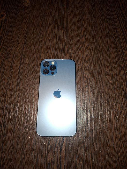 Продаётся iphone 12 pro