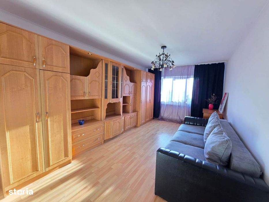 2 camere, decomandat, zona Pieței Mari, mobilat și utilat