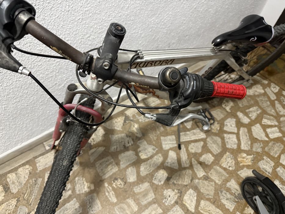 Bicicleta cadru aluminiu, foarte robusta, roti 24