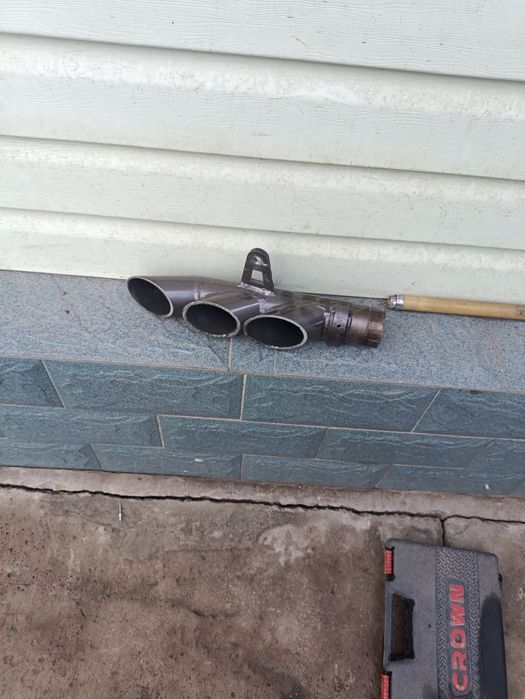Продам глушитель на мотоцикл