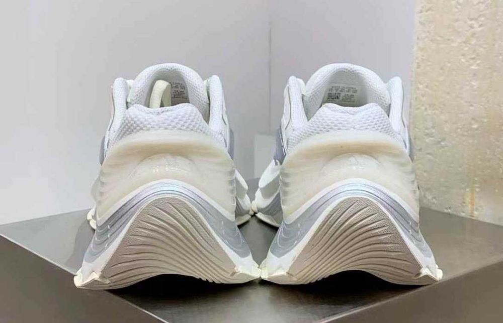 Нови дамски маратонки adidas XLG Metawave White Grey размер 39