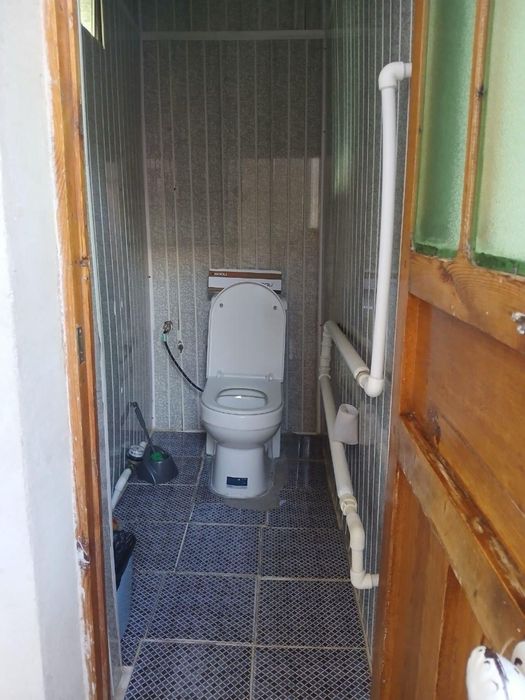 Hovli sotiladi. Продаётся участок