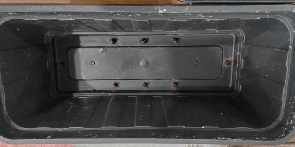 Продам горшки набором