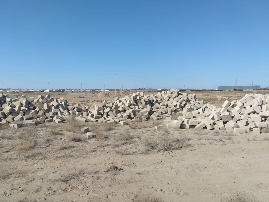 Кулсарыда тас сатылады