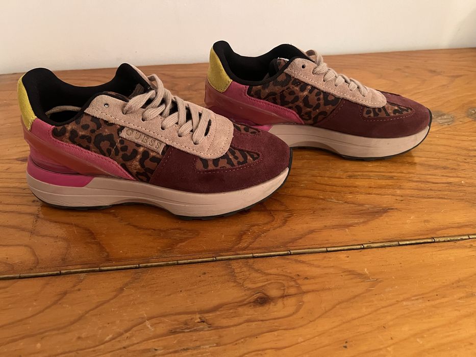 Дамски маратонки Guess