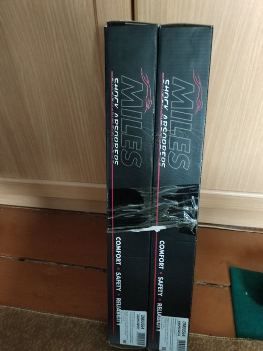 Амортизатор Ауди 100. а6