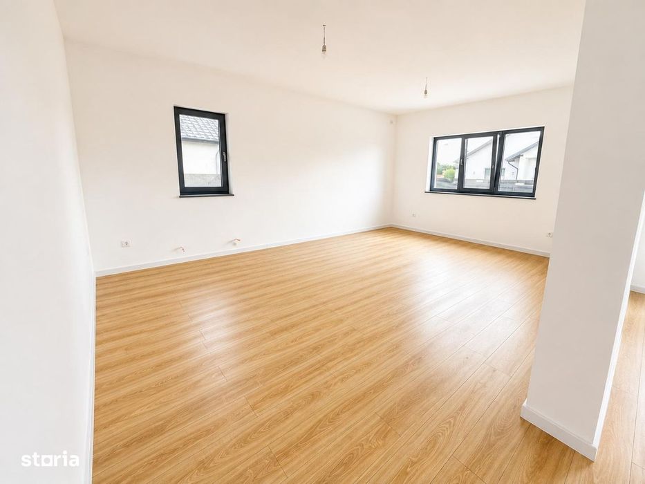Casa 3 camere, 2 bai, FiNALIZATA, CANALIZARE Miroslava Ciurbesti