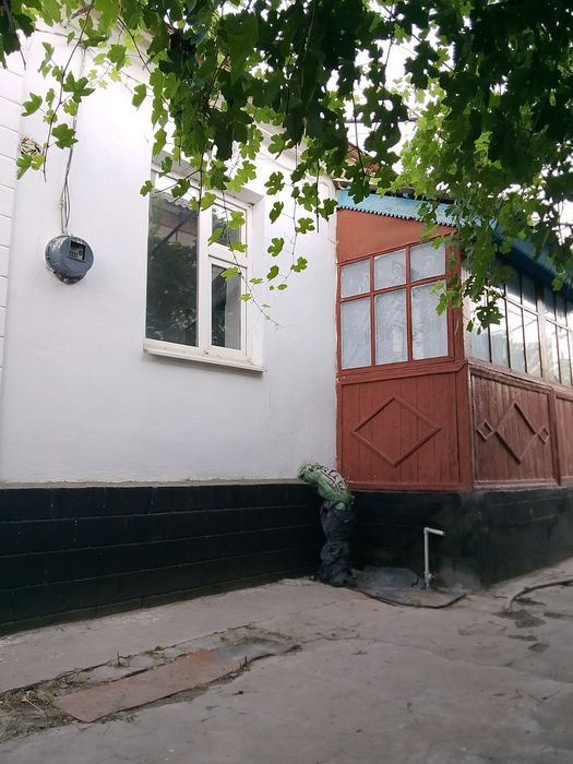 Продается дом с участком.