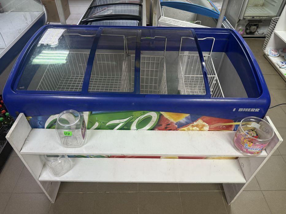 Морозильник для магазина