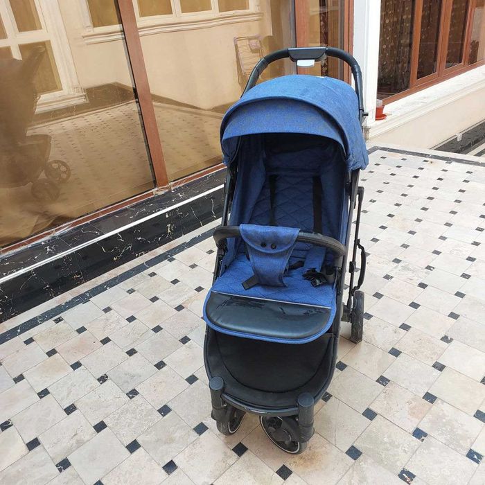 Детская коляска в хорошем состоянии