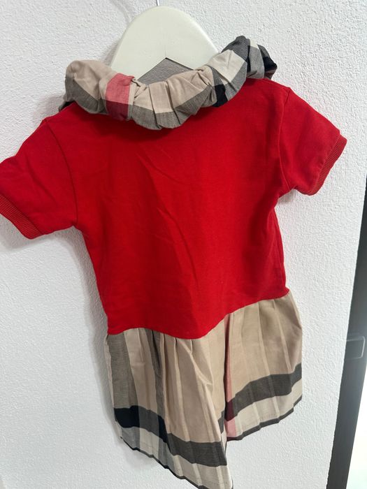 Rochita burberry 2 ani - marimea 92