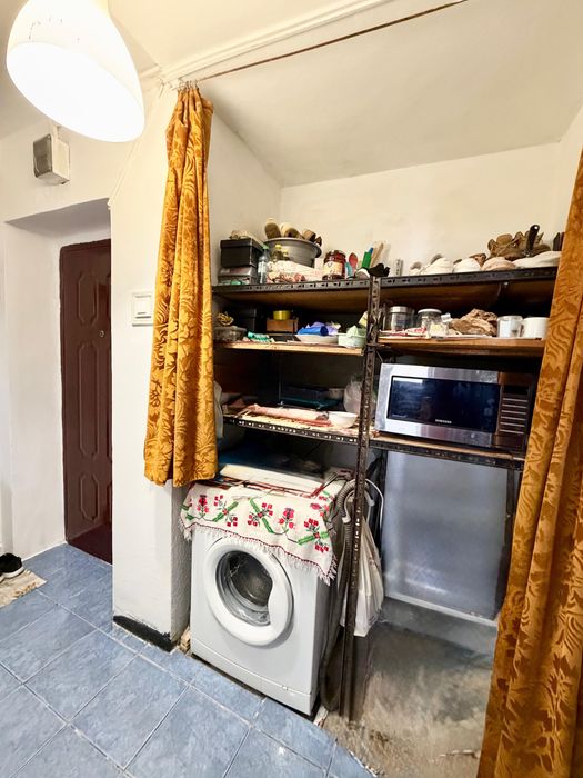 Apartament 2 camere ,mobilat si uitlat ,centrala proprie .Soseaua Bucuresti (Alexandria). -38.900€ ,usor negociabil .