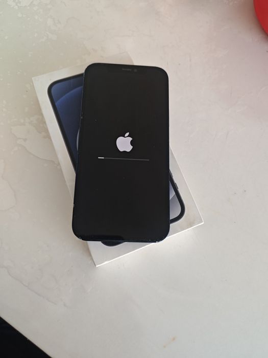 iPhone 12 64GB. iPhone