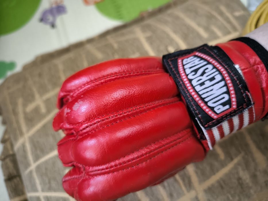 Продам  перчатки для боя (Шингарты)