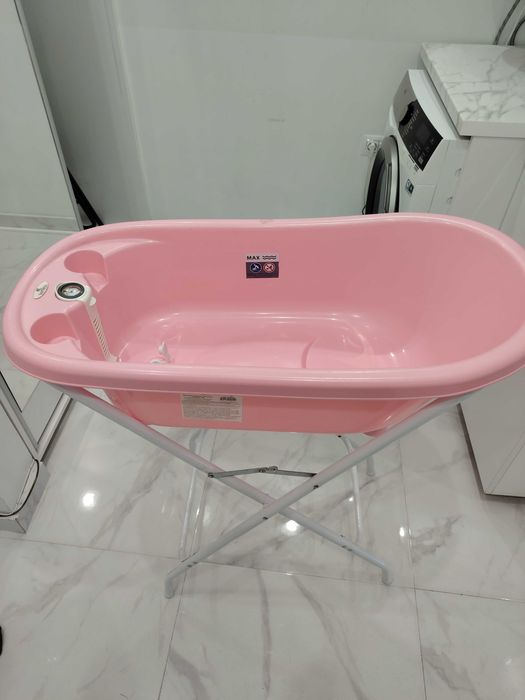 Вана за бебе със стойка