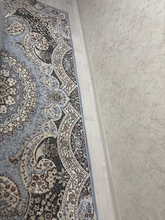 Срочно! Продам ковёр 2×3