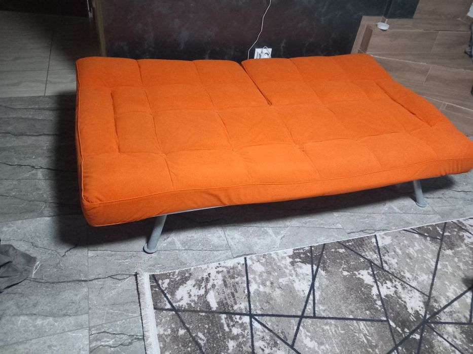 Vând canapea rabatabila 3 persoane