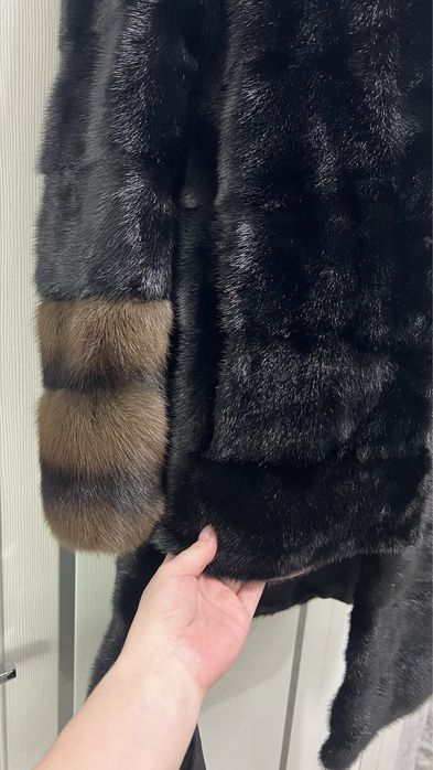 Продам норковую шубу