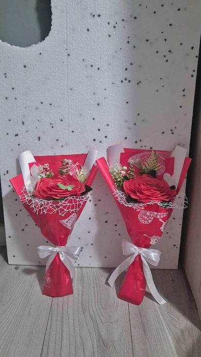 Buchet cu un trandafir