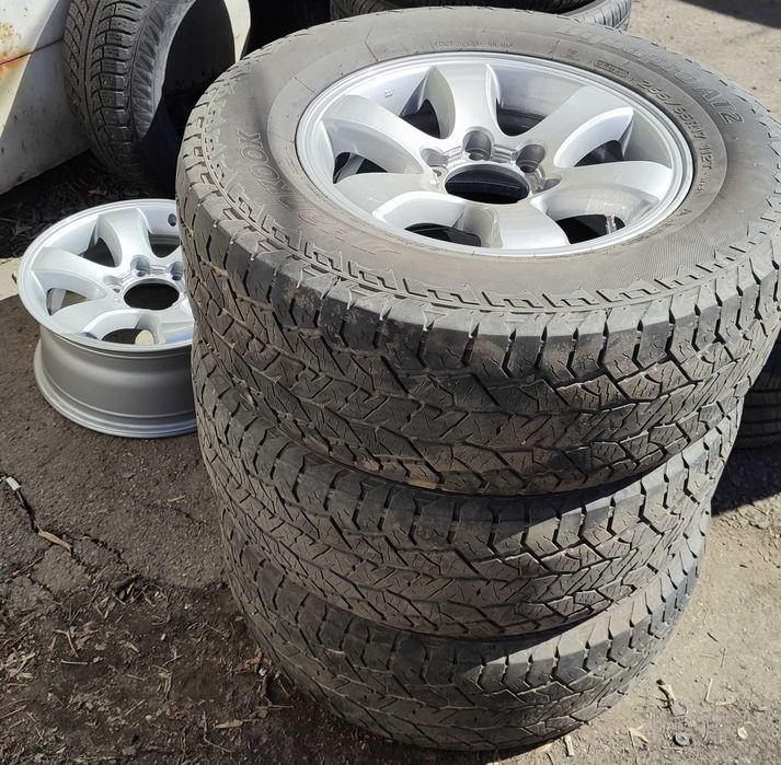 Колёса Прадо 120 с летней резиной.