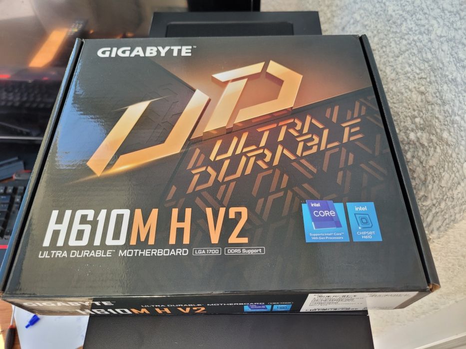 Placa de baza Gigabyte H610M H V2