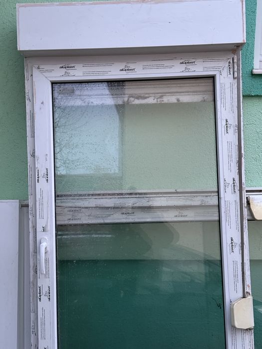 2 Geamuri termopan ALUPLAST cu rulou suprapus PLASTIC