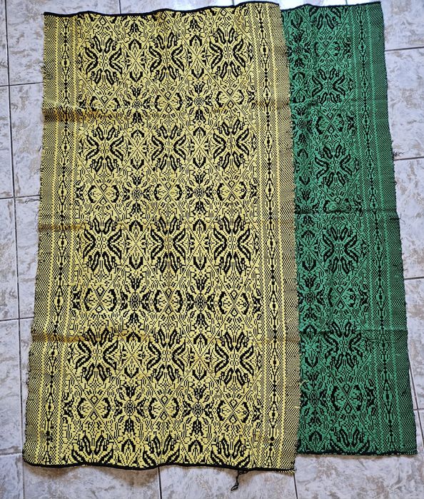 Килимчета за под и стена с размери 110/70 см. Чисто нови! Автентични!