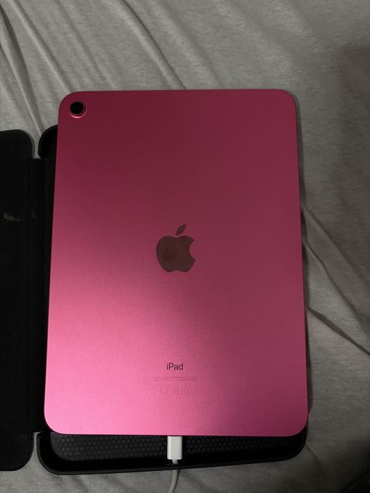 iPad 10th Gen 64GB  Roz + Husa + Apple Pencil | Stare excelenta