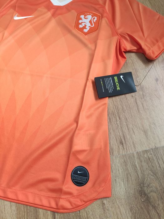 Tricou damă Nike Naționala Olandei mărimea M slimfit