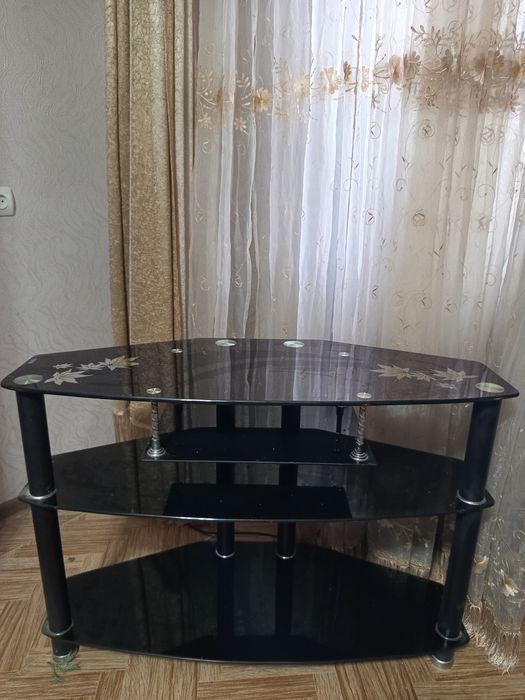 Продам подставку под телевизор