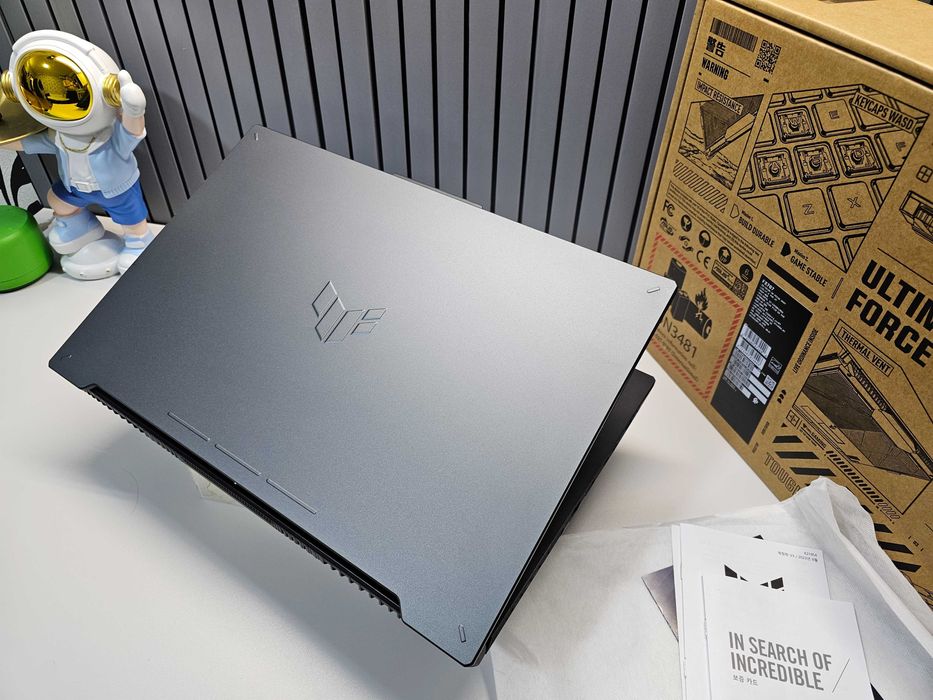 ПРОДАМ Asus TUF F17 Gaming Игровой Ноутбук Core™ i7-13620H и RTX4050.