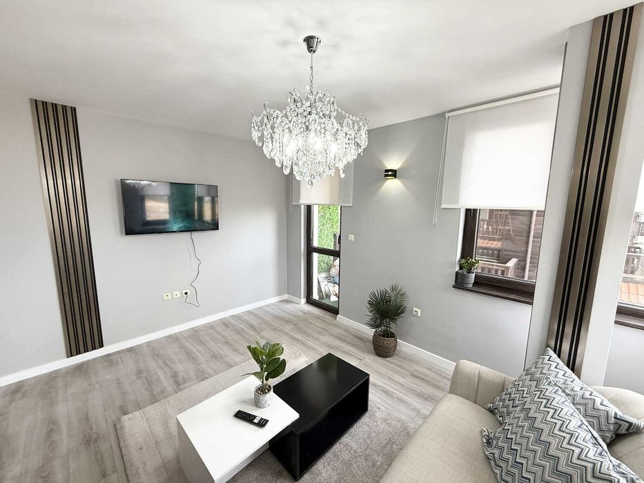 Луксозно обзаведен двустаен апартамент