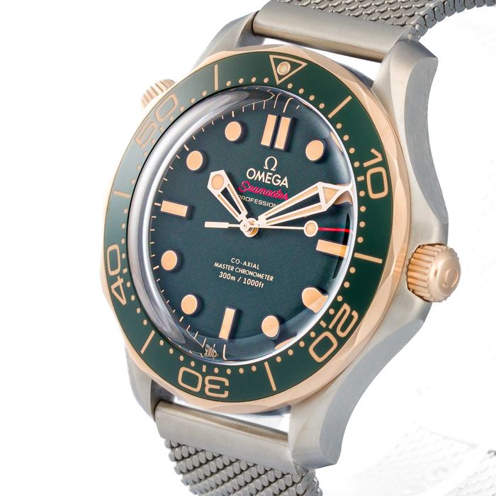 Omega Seamaster Diver 300M Titanium & Gold 210.90.42.20.10.001