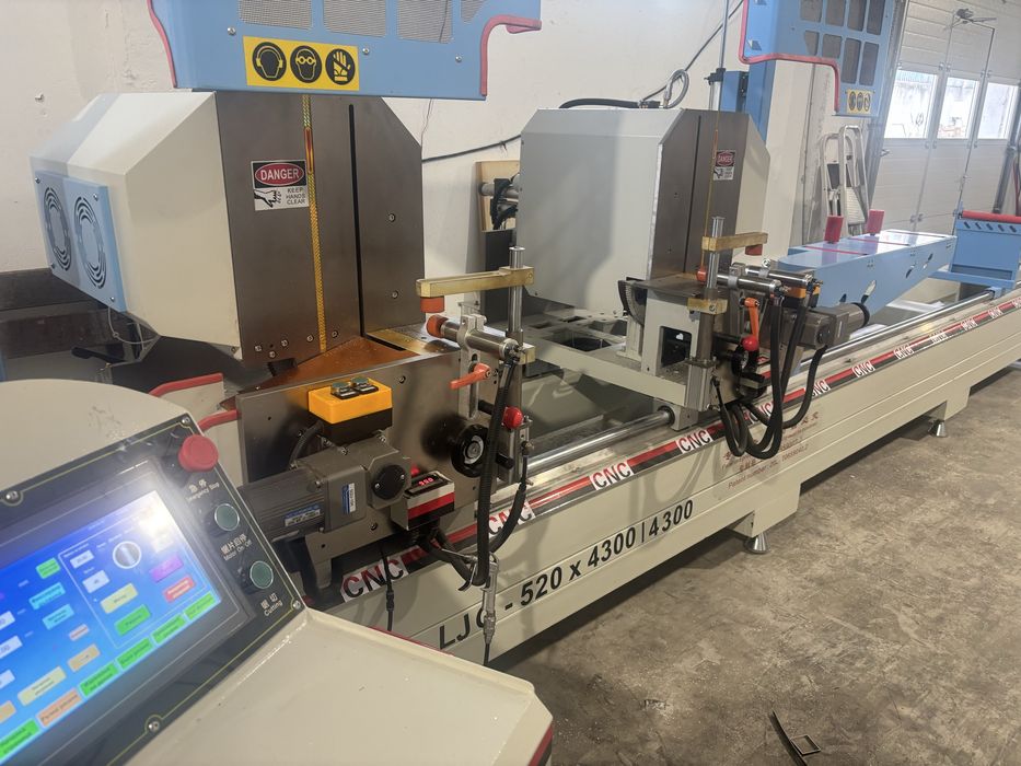 Двуглав циркуляр cnc